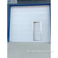 Porta de garagem seccional isolada de aço branco com pedestres